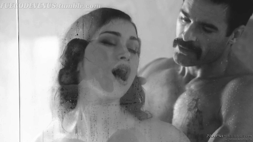 Big Boobs Shower Sex Gif - Want To Come Into The Shower - Porn GIF Magazine