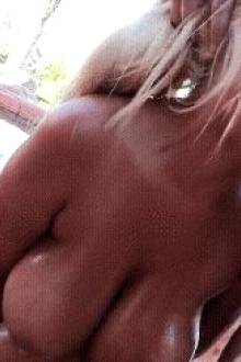 Classy Boobs ‘n’ Buns Images By ‘daddylovesbimbos’