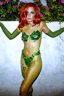 Halsey as Poison Ivy for Halloween (2)