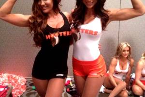Attractive amateur collection by ‘The Girls Of Hooters’ [16 photos]