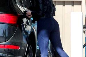 Didn’t Know Emma Stone Had Such A Tight Butt