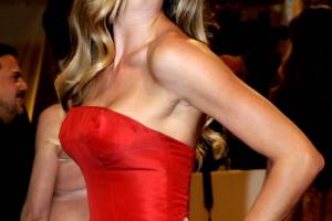 Gisele In An Unbelievable Strapless Dress, So Made For Her And Only Her